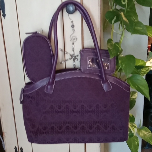 Handbags - Croft & Barrow Shoulder Bag W Pouch + Card Holder Keychain